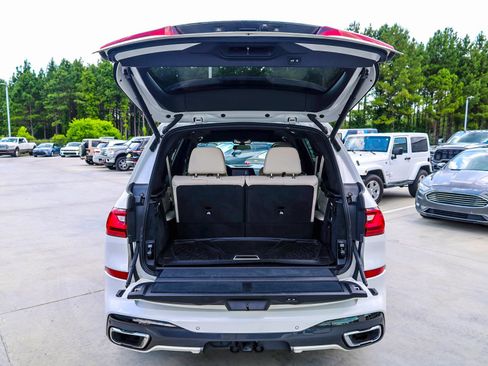Used 2020 BMW X7 xDrive40i w/ M Sport Package AWD/4WD image 8