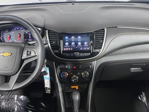 Used 2018 Chevrolet Trax LS image 19