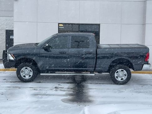 Used 2018 RAM 2500 Tradesman w/ Chrome Appearance Group image 5