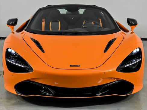 Used 2022 McLaren 720S Performance RWD image 6