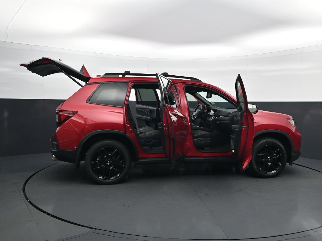 Used 2025 Honda Passport Black Edition image 66