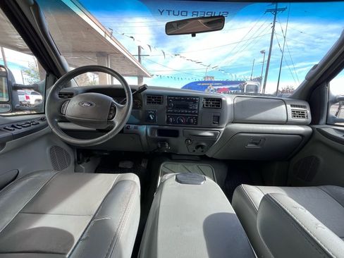 Used 2003 Ford F350 Lariat image 11