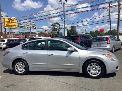 Used 2009 Nissan Altima 2.5 S w/ Emergency Aid Pkg FWD image 8