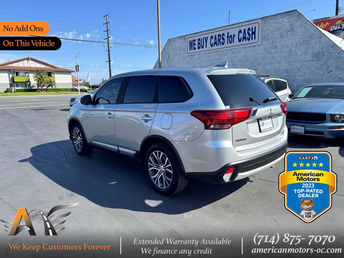 Used 2018 Mitsubishi Outlander ES FWD image 1