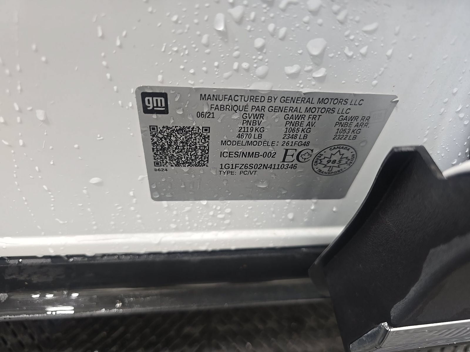 Used 2022 Chevrolet Bolt EUV Premier w/ Sun & Sound Package FWD image 14
