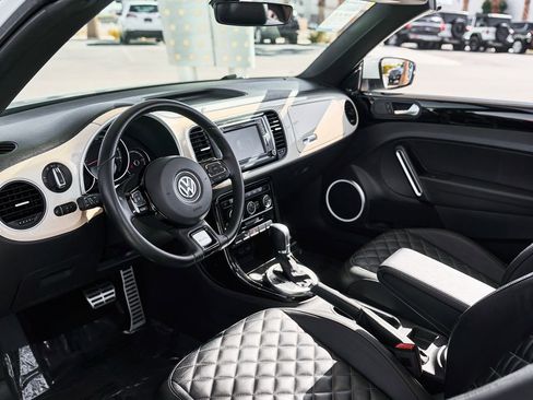 Used 2019 Volkswagen Beetle 2.0T Final Edition SEL image 2