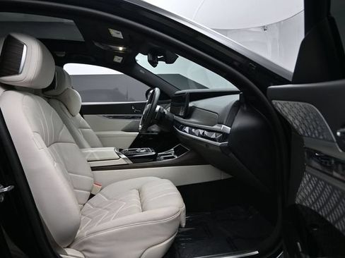 Used 2023 BMW 760i xDrive w/ Executive Package AWD/4WD image 26