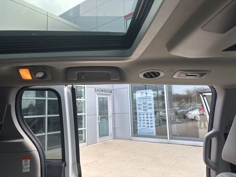 Used 2019 Toyota Sienna Limited Premium image 20