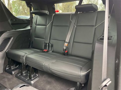 Used 2022 Cadillac Escalade Premium Luxury image 23