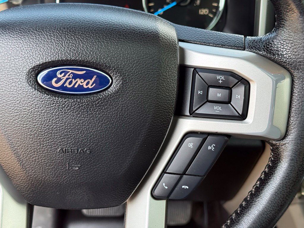 Used 2016 Ford F150 Lariat w/ Equipment Group 502A Luxury AWD/4WD image 18
