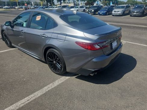 Used 2026 Toyota Camry SE FWD image 5