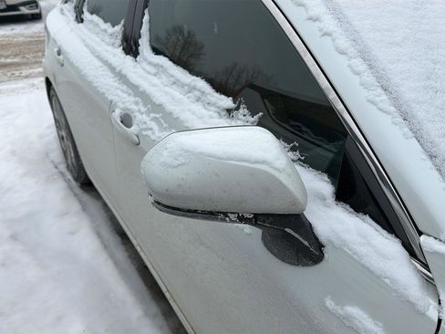 Used 2020 Toyota Avalon Limited image 5