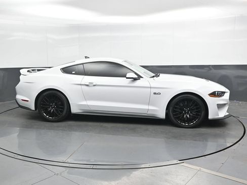 Used 2021 Ford Mustang GT Premium w/ GT Performance Package RWD image 3