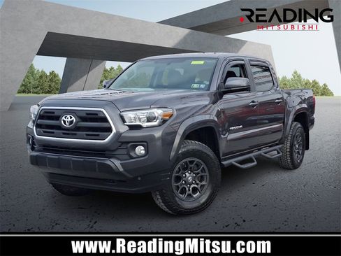 Used 2017 Toyota Tacoma SR5 w/ Tow Package image 1