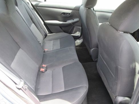 Used 2025 Nissan Sentra SV FWD image 16