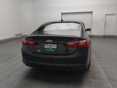 Used 2018 Chevrolet Malibu LT w/ Leather Package FWD image 7