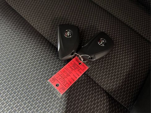 Used 2023 Buick Envision Preferred w/ Sport Touring Package AWD/4WD image 27