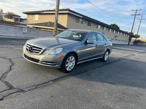 Used 2012 Mercedes-Benz E 350 4MATIC Sedan image 16