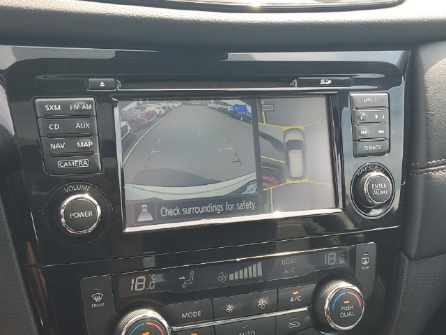 Used 2017 Nissan Rogue SL AWD/4WD image 27