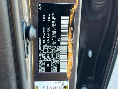 Certified 2023 Toyota 4Runner TRD Off-Road Premium w/ Moonroof Package AWD/4WD image 37