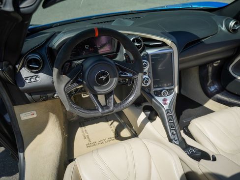 Used 2020 McLaren 720S Luxury RWD image 2