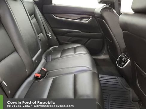 Used 2019 Cadillac XTS Luxury image 24