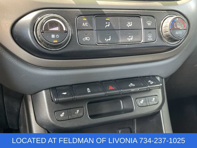 Used 2017 Chevrolet Colorado Z71 AWD/4WD image 16