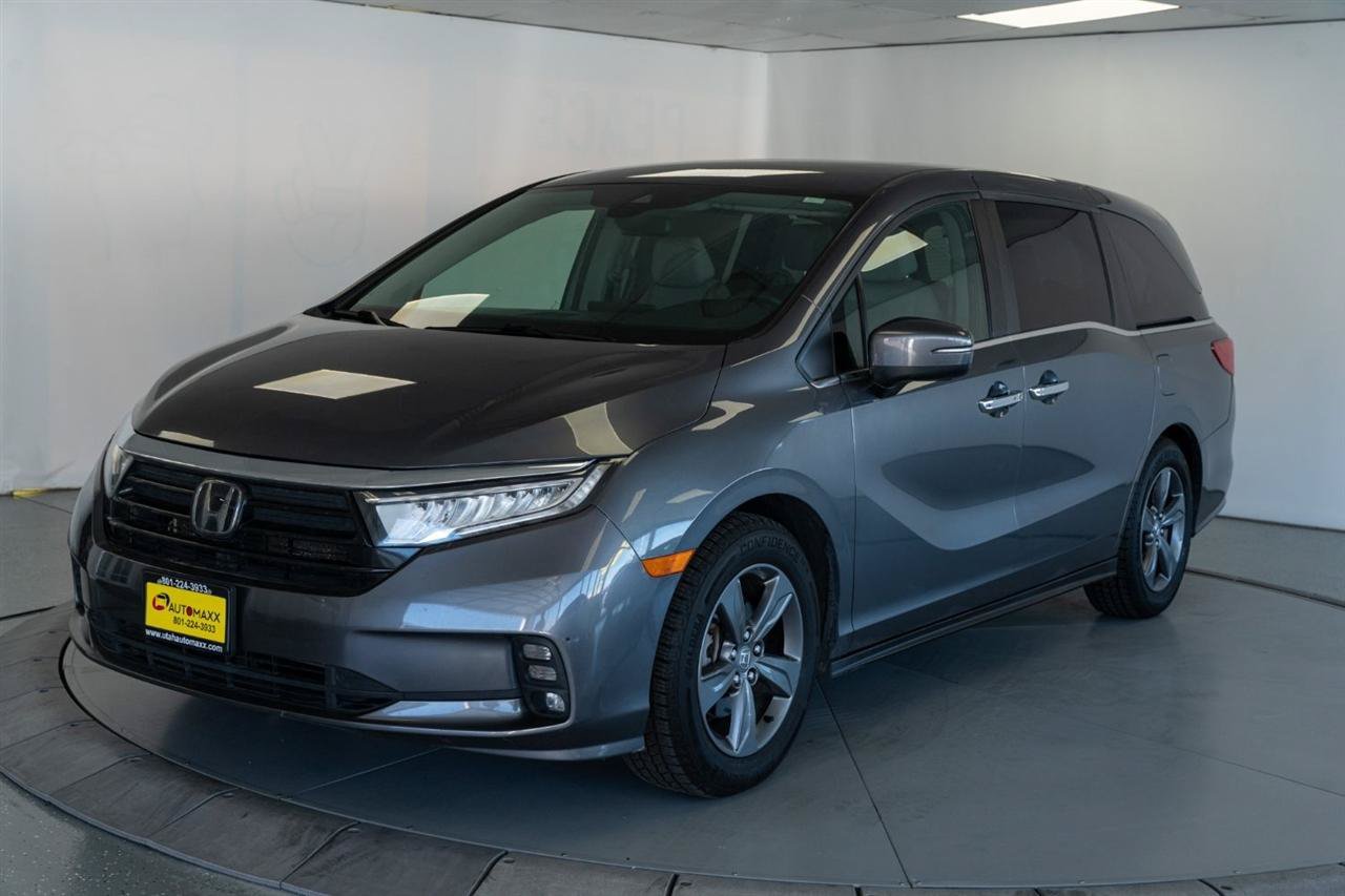 Used 2023 Honda Odyssey EX image 3