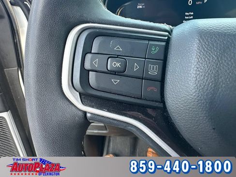 Used 2022 Jeep Wagoneer Series I AWD/4WD image 17