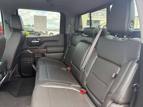 Used 2019 GMC Sierra 1500 SLT AWD/4WD image 19