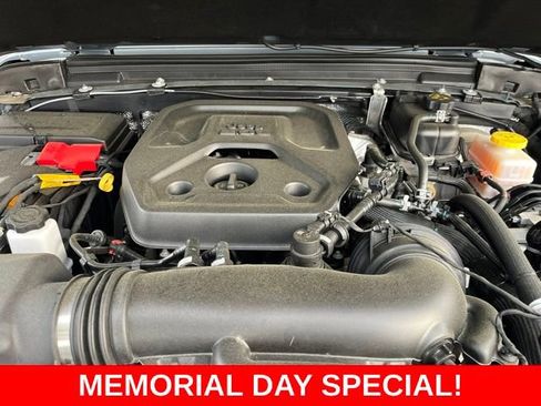 Used 2025 Jeep Wrangler Unlimited Sport AWD/4WD image 35