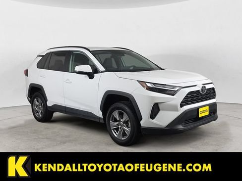 Used 2024 Toyota RAV4 XLE AWD/4WD image 3