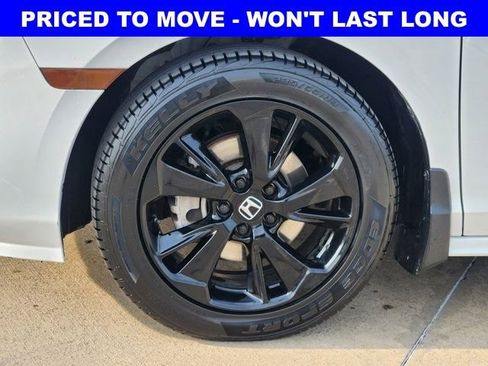 Used 2023 Honda Odyssey Sport image 18