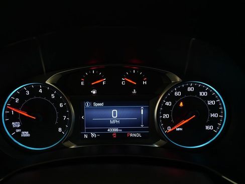 Used 2023 Chevrolet Equinox RS image 2