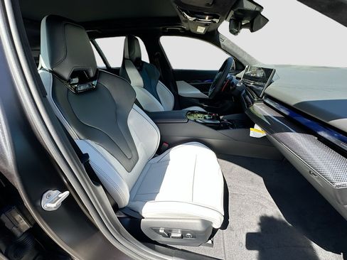 New 2026 BMW M5 Touring image 23