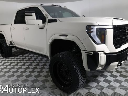 Used 2026 GMC Sierra 2500 AT4X image 3