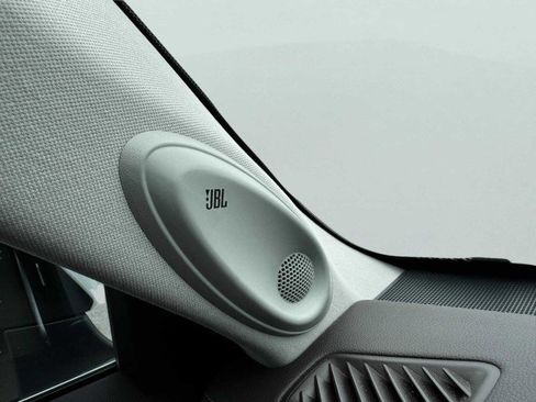 Used 2021 Toyota Highlander Platinum image 19