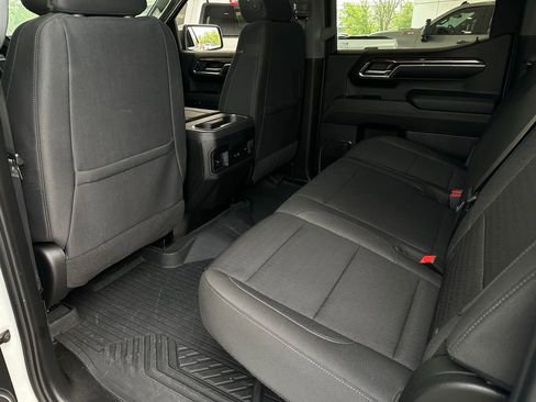 Used 2024 Chevrolet Silverado 1500 LT AWD/4WD image 15