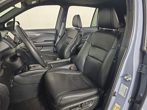 Used 2023 Honda Passport EX-L image 16