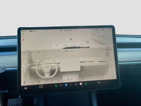 Used 2022 Tesla Model 3 Standard Range RWD image 16