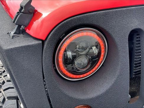 Used 2013 Jeep Wrangler Sport image 29