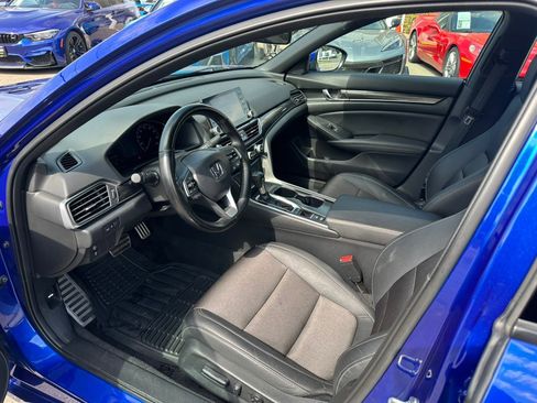 Used 2020 Honda Accord Sport image 11