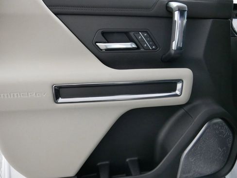 New 2026 GMC Hummer EV 4x4 Crew Cab w/ Battery Pack, 24 Module Pack image 11