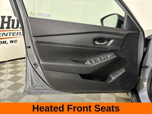 Used 2025 Honda Accord SE image 10