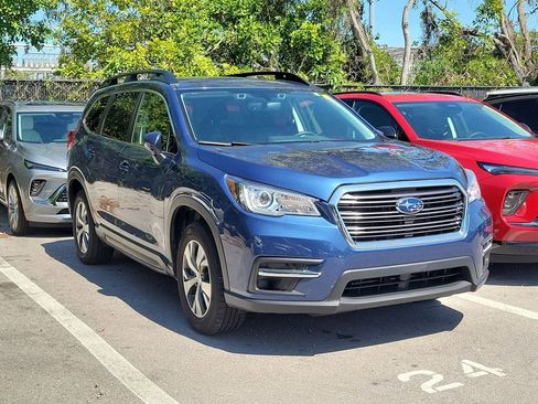 Used 2022 Subaru Ascent Premium w/ Convenience Package AWD/4WD image 3