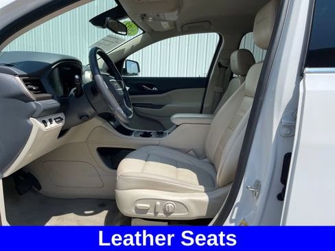 Used 2023 GMC Acadia Denali AWD/4WD image 9