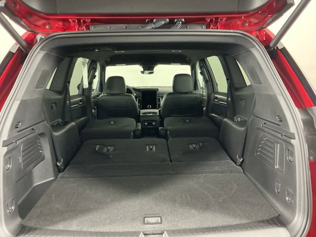 Used 2026 GMC Acadia Elevation w/ Elevation Premium Package AWD/4WD image 32
