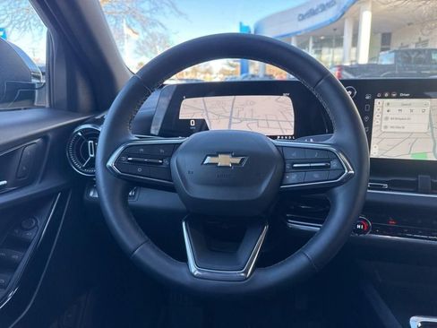 New 2026 Chevrolet Equinox LT w/ Convenience Package II image 16