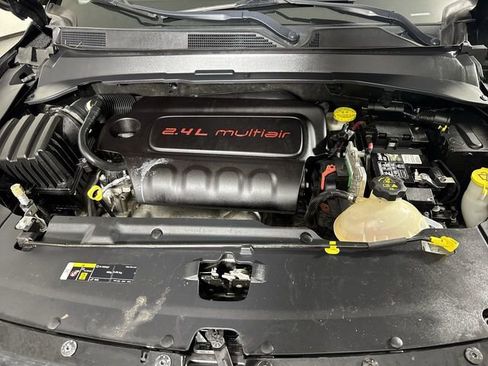 Used 2018 Jeep Compass Latitude w/ Popular Equipment Group image 27