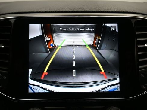 Used 2020 Jeep Grand Cherokee Altitude image 19